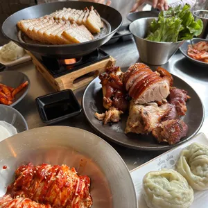 도산족발& 종로할머니칼국수 리뷰 사진