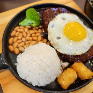 101번지남산돈까스 오시리아 테마파크 사진