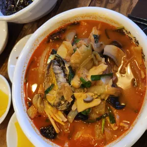 만강홍 사진