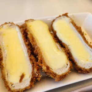 데미안 사진