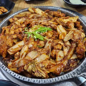 윤가네촌돼지 사진