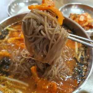 딸부자막국수 사진