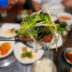 엉뚱식당 사진