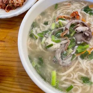 교동해물손칼국수 사진