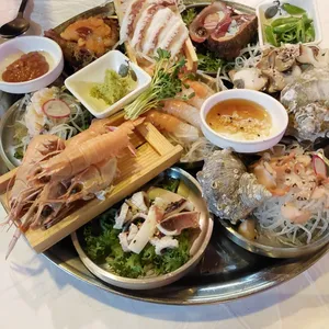 기왓집 사진