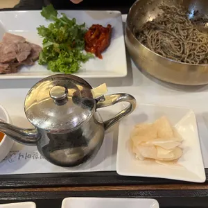 원할머니 국수보쌈 사진
