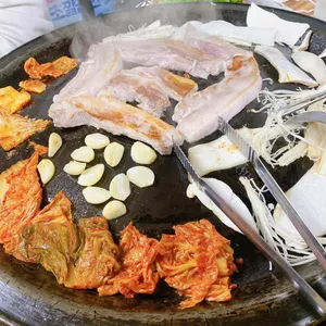 부뚜막김치생삼겹 사진