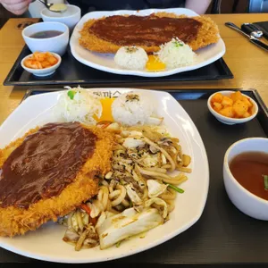 홍익돈까스 사진