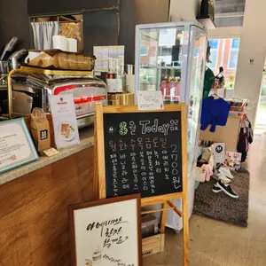 AA COFFEE 리뷰 사진