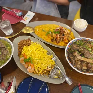 완니 사진
