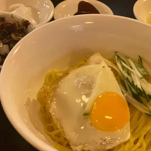 룽위엔 리뷰 사진