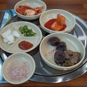 돈이 돌솥밥순대국 리뷰 사진