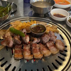 부산댁 사진