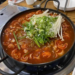 노란간판 창평국밥 사진