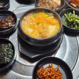 시골돼지 사진
