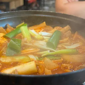 더애월 흑돼지김치찌개 두루치기 전문점 사진