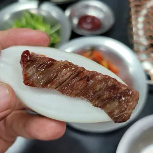 유경집 사진
