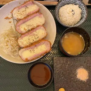 삼백돈 돈가츠 사진