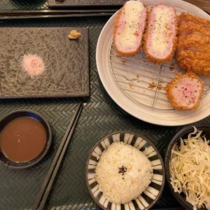 삼백돈 돈가츠 사진
