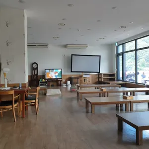 돌고래식당 리뷰 사진