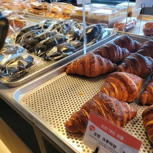 오핀 베이커리 리뷰 사진