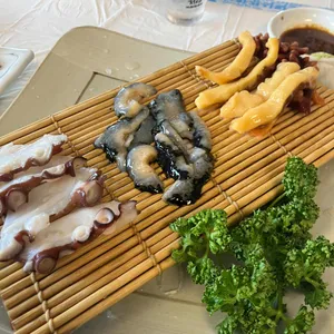 사천포구횟집 사진