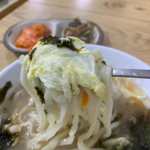 누이네손칼국수 사진