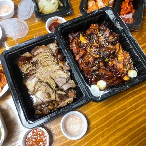 시민족발보쌈 사진