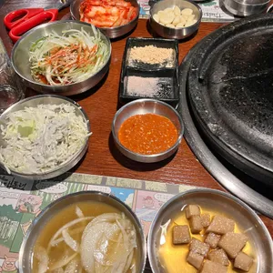 삼겹살 전문점 대통령 사진