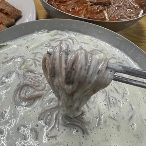 망우리고개 서옹메밀막국수 사진