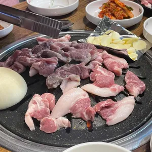 유소춘 사진
