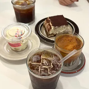 컴플리트커피 사진