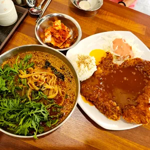 공주얼큰이칼국수 사진