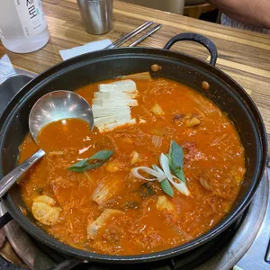 뚱이통돼지김치찌개 사진