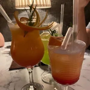 포앤투웬티 사진