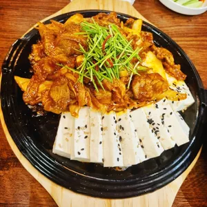 품 사진