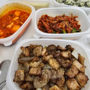 꼼주 사진