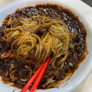동보성 사진