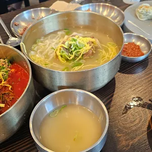 평이담백뼈칼국수 사진