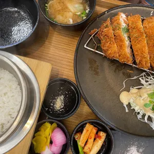 수작카츠 프리미엄 사진