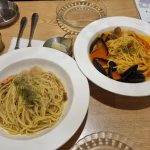 모퉁이파스타 사진