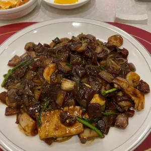 동국성 사진