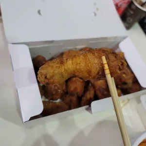 교촌치킨 사진