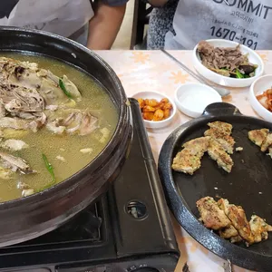 지호한방삼계탕 사진