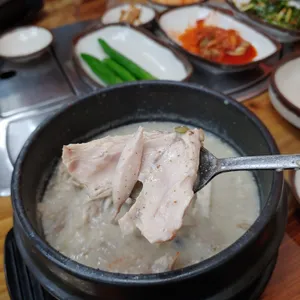 지리산삼계탕 사진