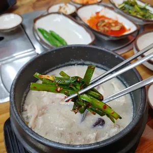 지리산삼계탕 사진