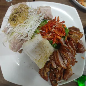 마포유가궁중족발 리뷰 사진