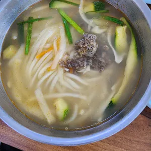 평양칼국수 사진