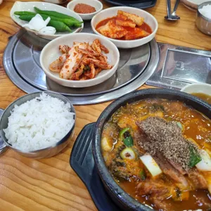 조마루감자탕 사진