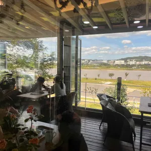 유아히어카페 리뷰 사진